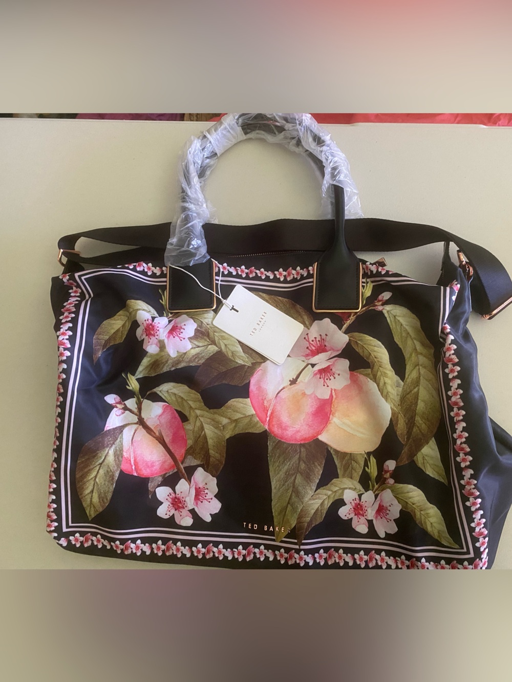 NWT Large Ted Baker Peach Blooms LRG Nylon Tote Bag - Picture 5 of 9